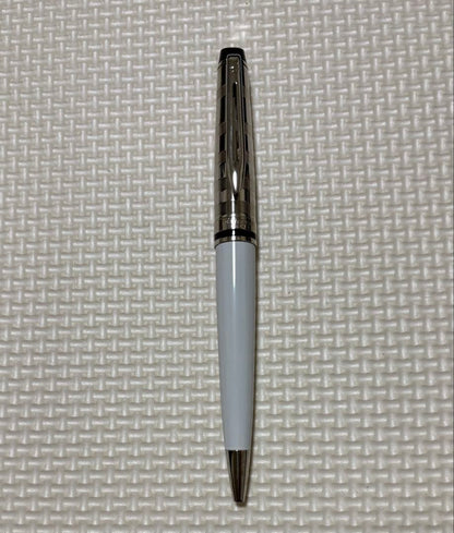 Unused WATERMAN Expert DX White CT ballpoint pen with sleek white and chrome finish