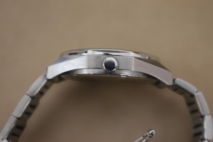 Citizen E168-0BD0 Solar Men's Watch — Japanese