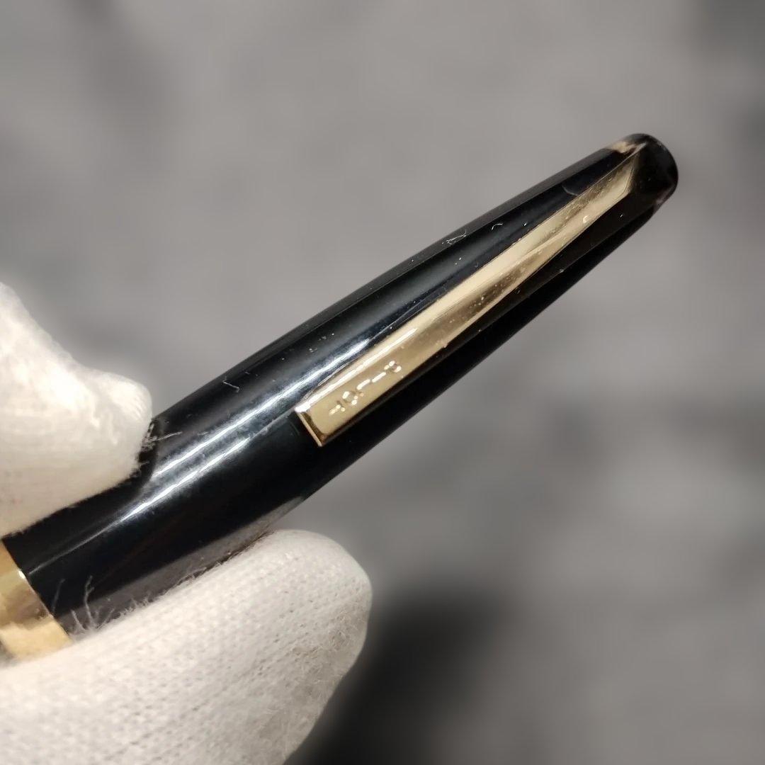 PILOT Fountain Pen and Ballpoint Pen Set with cap and sleek black finish