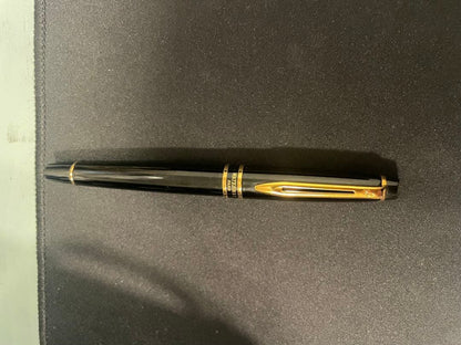 WATERMAN Expert fountain pen in black resin with gold decorative elements and engraved branding