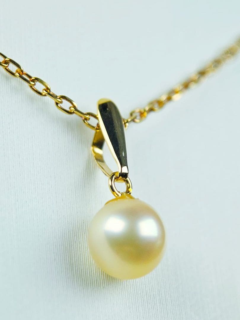 K18 Mikimoto Akoya pearl necklace with 15mm pendant and 40cm gold chain