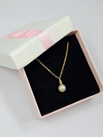 K18 Mikimoto Akoya pearl necklace with 15mm pendant and 40cm gold chain