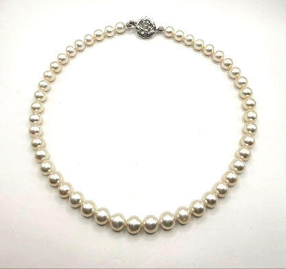 Yamato Akoya Pearl Necklace with 8mm white pearls, 39cm length, displayed on a black jewelry stand