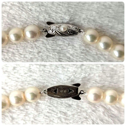 Tasaki silver necklace featuring Akoya pearls sized approximately 7.4cm to 7.8cm on a 41cm chain