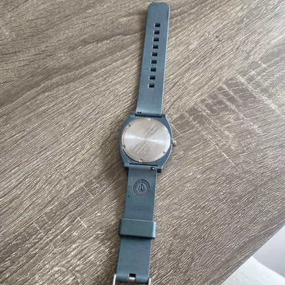 NIXON TimeTeller Quartz Men's Watch — Japanese