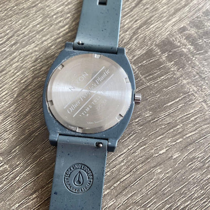 NIXON TimeTeller Quartz Men's Watch — Japanese