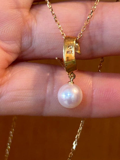 Mikimoto K18 gold pendant necklace with a single pearl on a 38 cm simple chain
