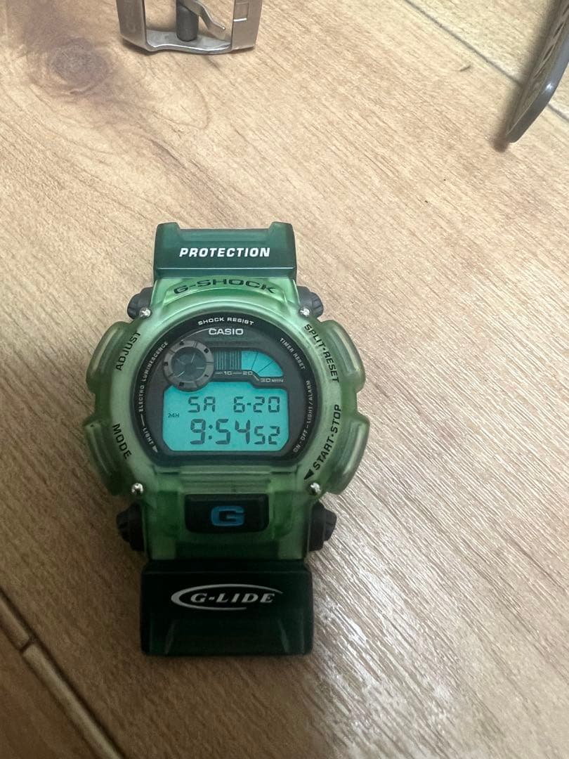 CASIO DW-9000 Digital Men's Watch — Japanese