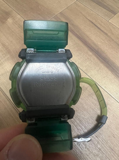 CASIO DW-9000 Digital Men's Watch — Japanese