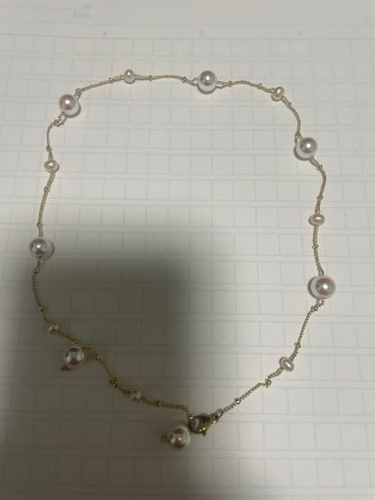 Honpuro Pearl Station Necklace with 7 Akoya pearls and 6 Freshwater pearls on a 45 cm chain