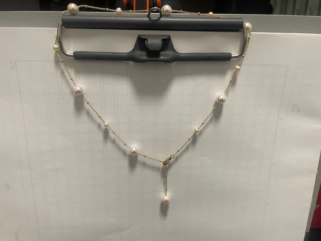 Honpuro Pearl Station Necklace with 7 Akoya pearls and 6 Freshwater pearls on a 45 cm chain