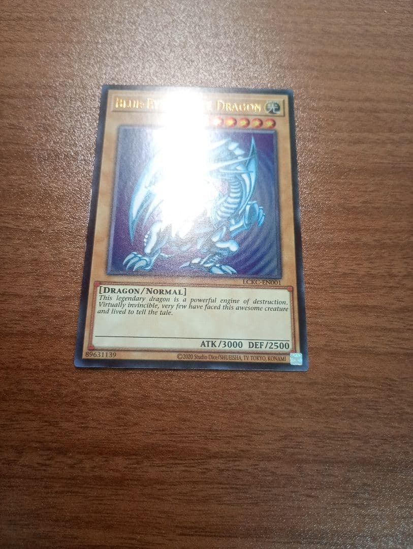 Yu-Gi-Oh Blue-Eyes White Dragon — English
