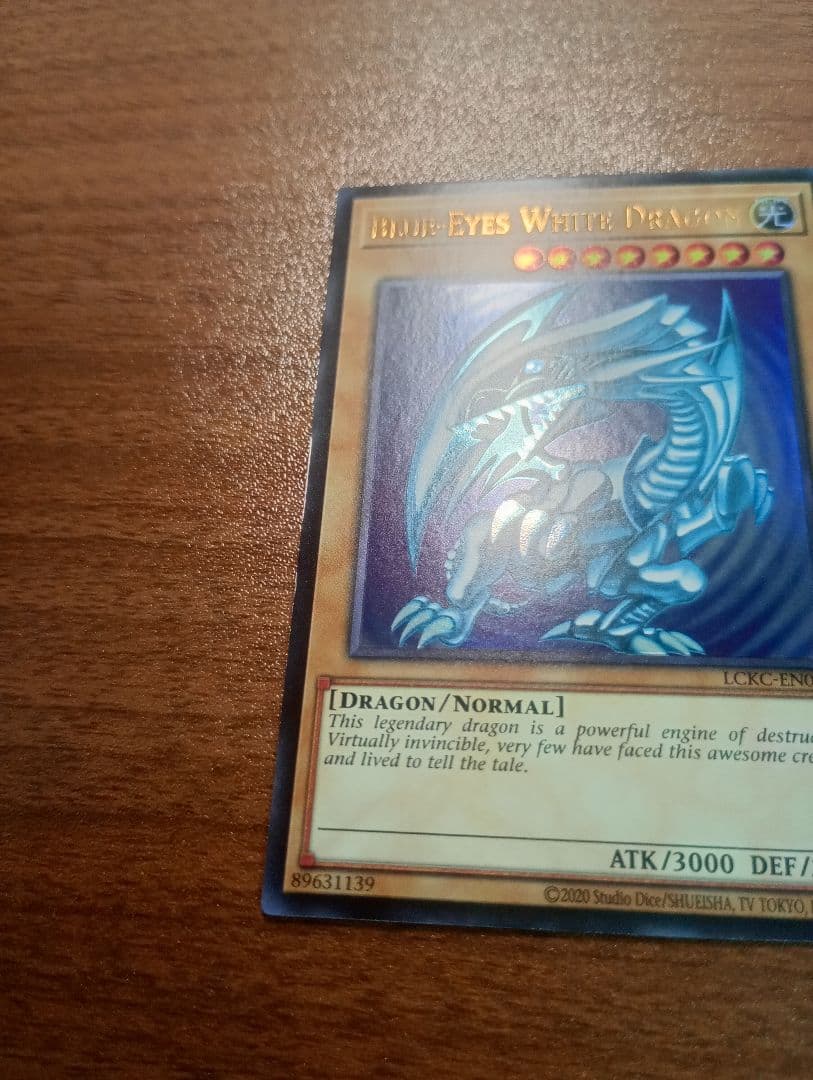 Yu-Gi-Oh Blue-Eyes White Dragon — English