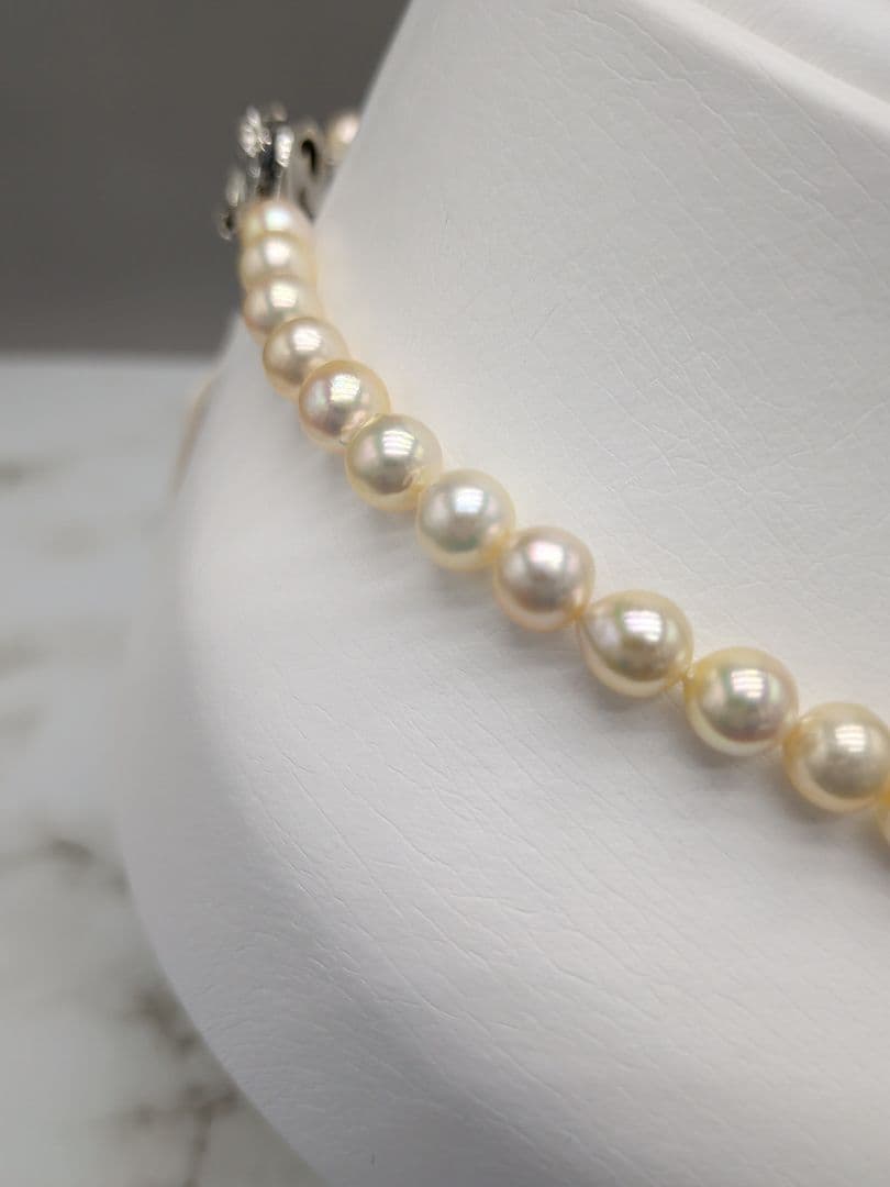 Akoya cultured pearl necklace 7-7.5mm champagne tone with silver fitting, 42.7cm length