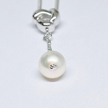 Tasaki Pearl Necklace Noevir featuring 6.7mm pearls on a silver chain 42.5cm long