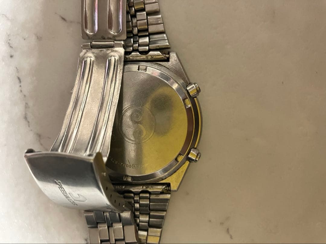 SEIKO 7A28-7100 Analog Men's Watch — Japanese