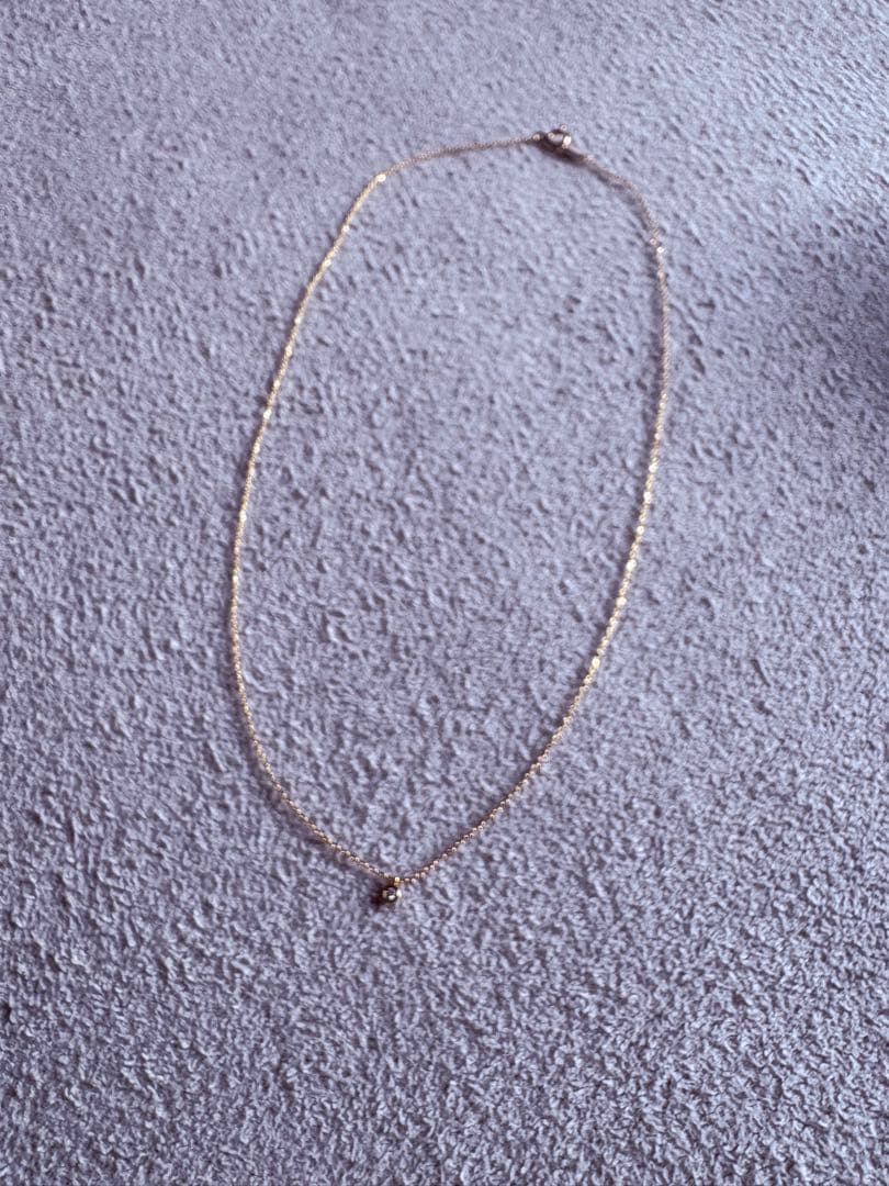 agete 10K diamond pendant necklace with 10K stamp on delicate chain