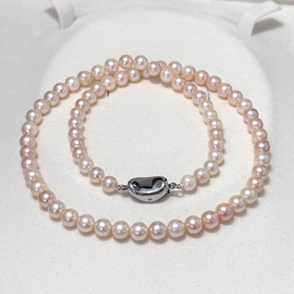 Aoyama Pearl Baby Pearl Necklace with 5.0-5.5 mm pearls on a 41 cm silver chain