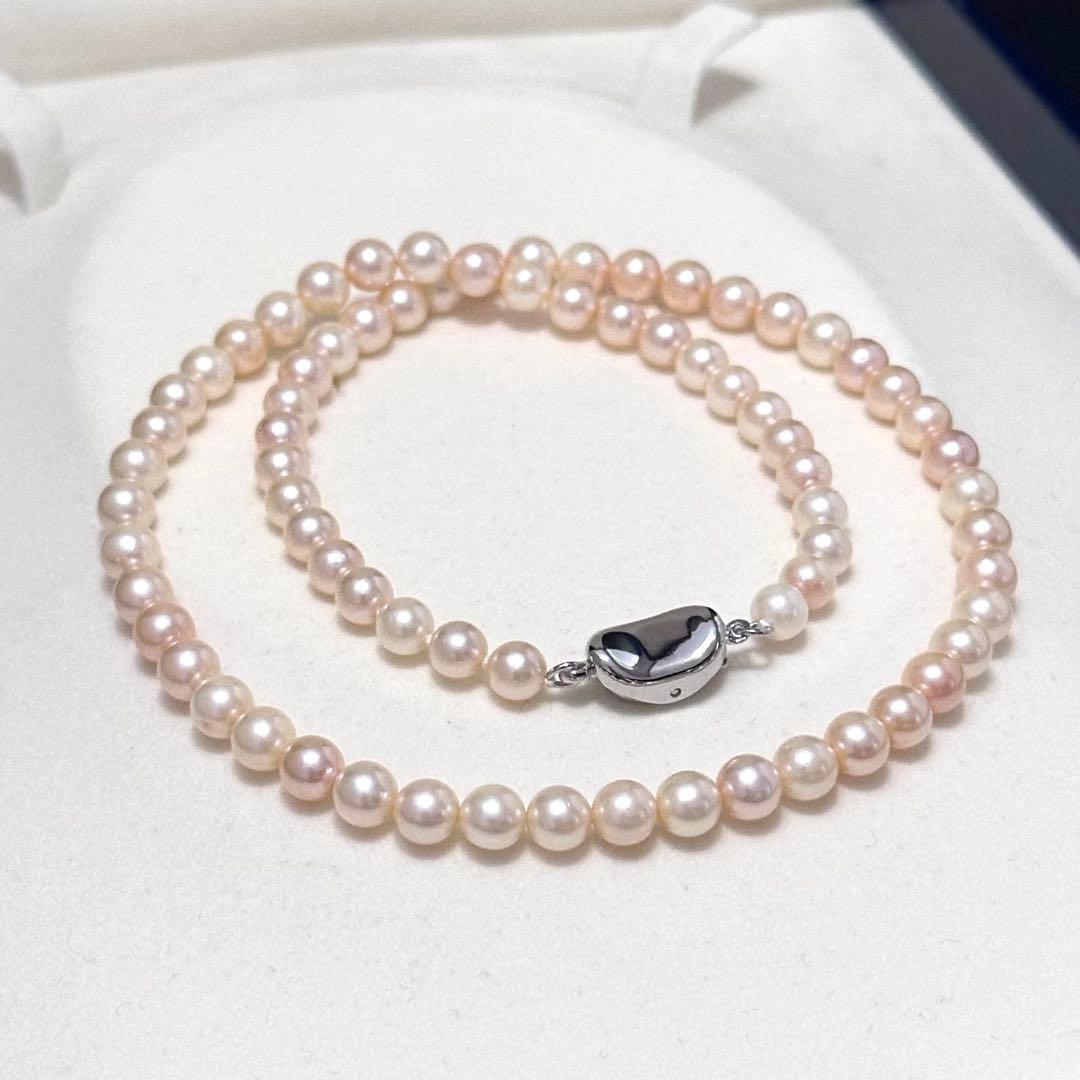 Aoyama Pearl Baby Pearl Necklace with 5.0-5.5 mm pearls on a 41 cm silver chain