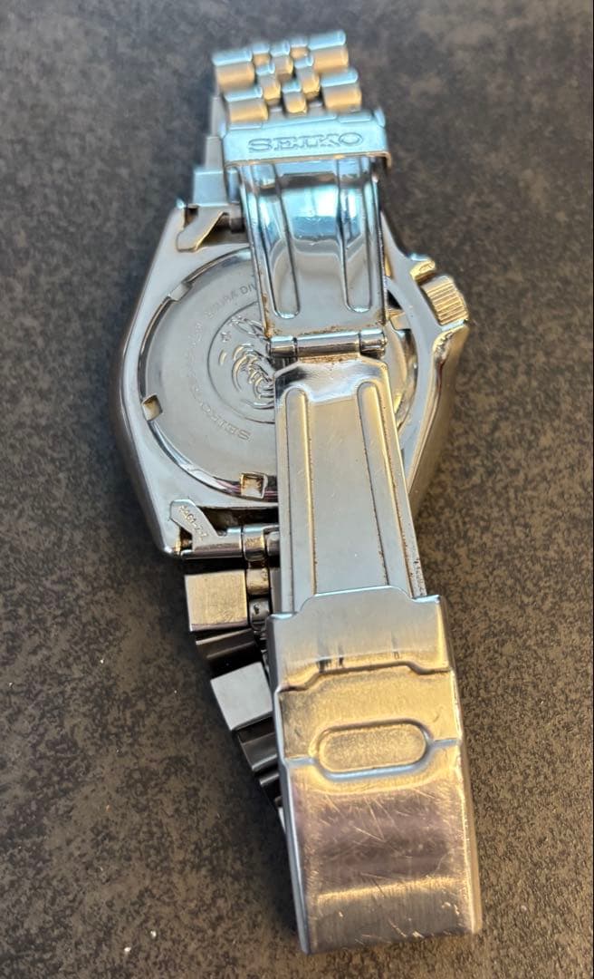 SEIKO SKX009J Automatic Men's Watch — Japanese