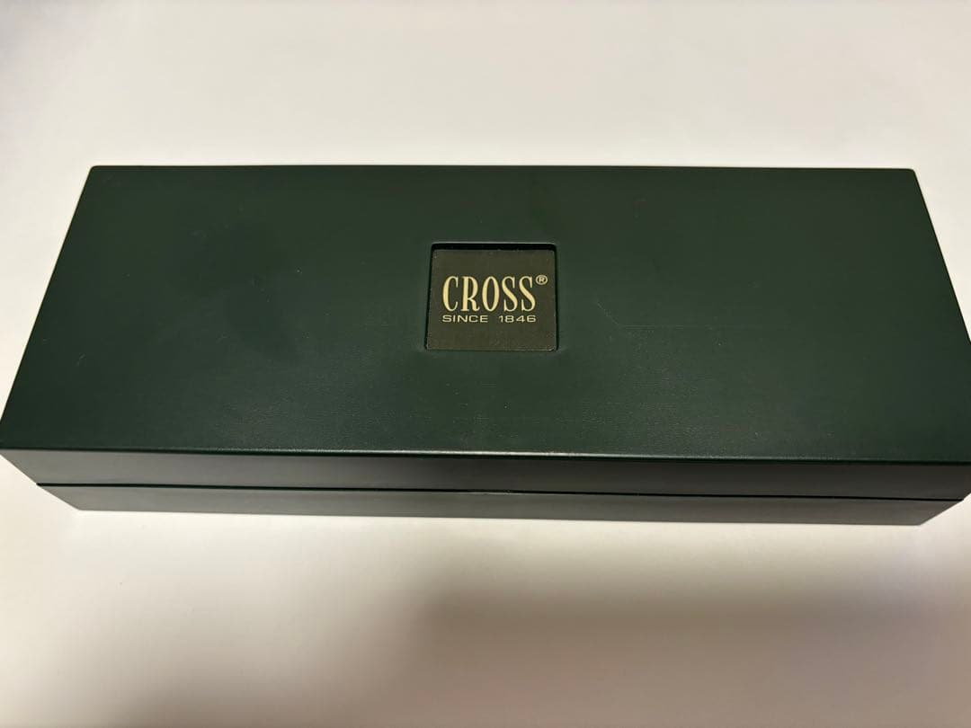 Gold CROSS ballpoint pen model クロ with sleek design and smooth finish