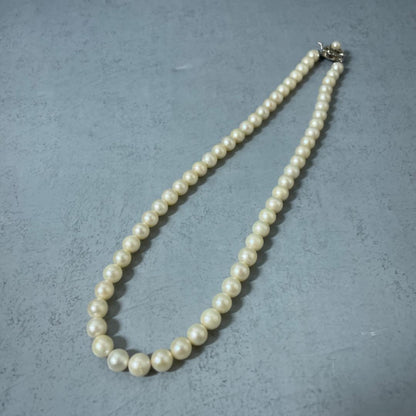Honest Pearl Akoya pearl necklace with 7mm beads and silver parts, about 41cm long