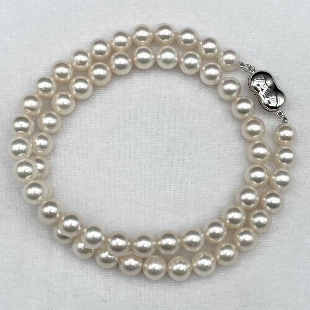 Akoya pearl flower necklace with 7-7.5mm white pearls and silver clasp GGC certified