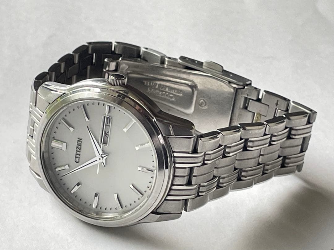 Citizen E101-S091888 Solar Men's Watch — Japanese