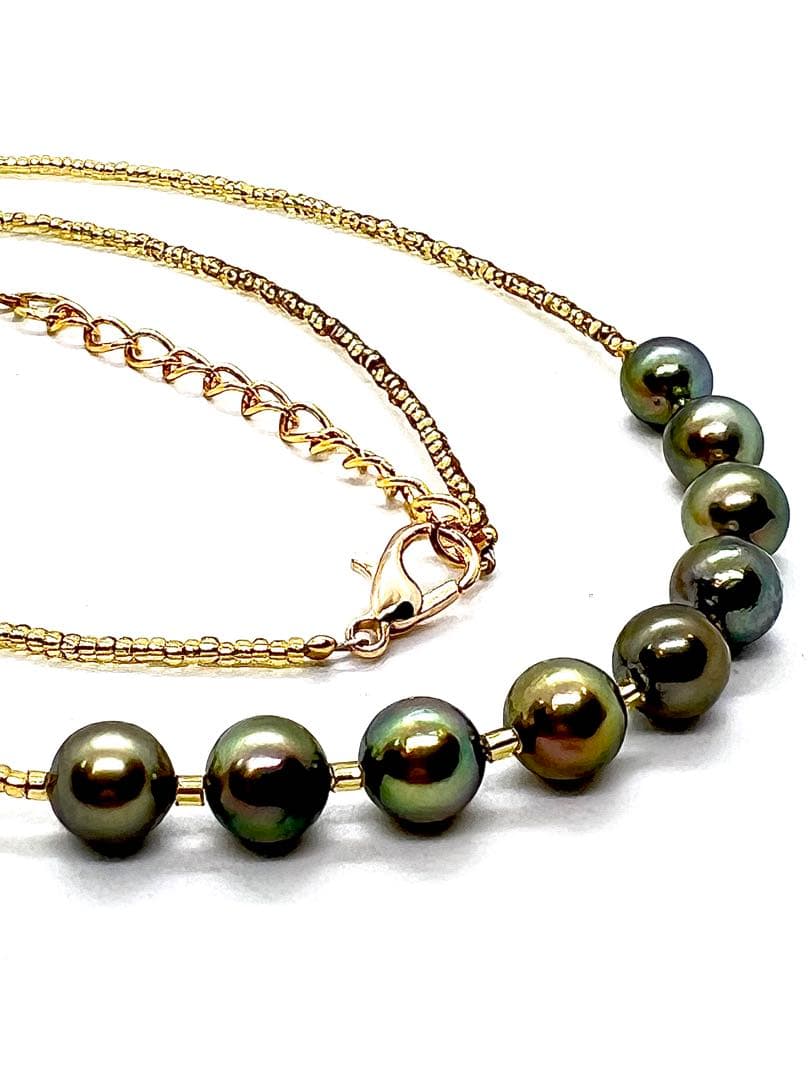 Akoya pearl necklace with peacock green pearls and K18 Italian gold leaf accents, 45-50 cm length