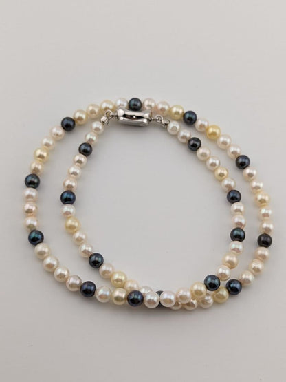 AM117 Akoya Baby Pearl Necklace with yellow, black, and white pearls and silver SV925 clasp, 45cm long
