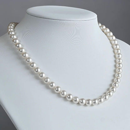 Highest grade Hanadama Akoya pearl necklace by Tasaki with 7.5mm pearls and 42cm length