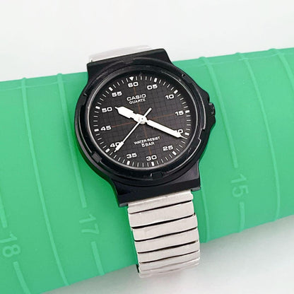 CASIO MW-30 Analog Men's Watch — Japanese