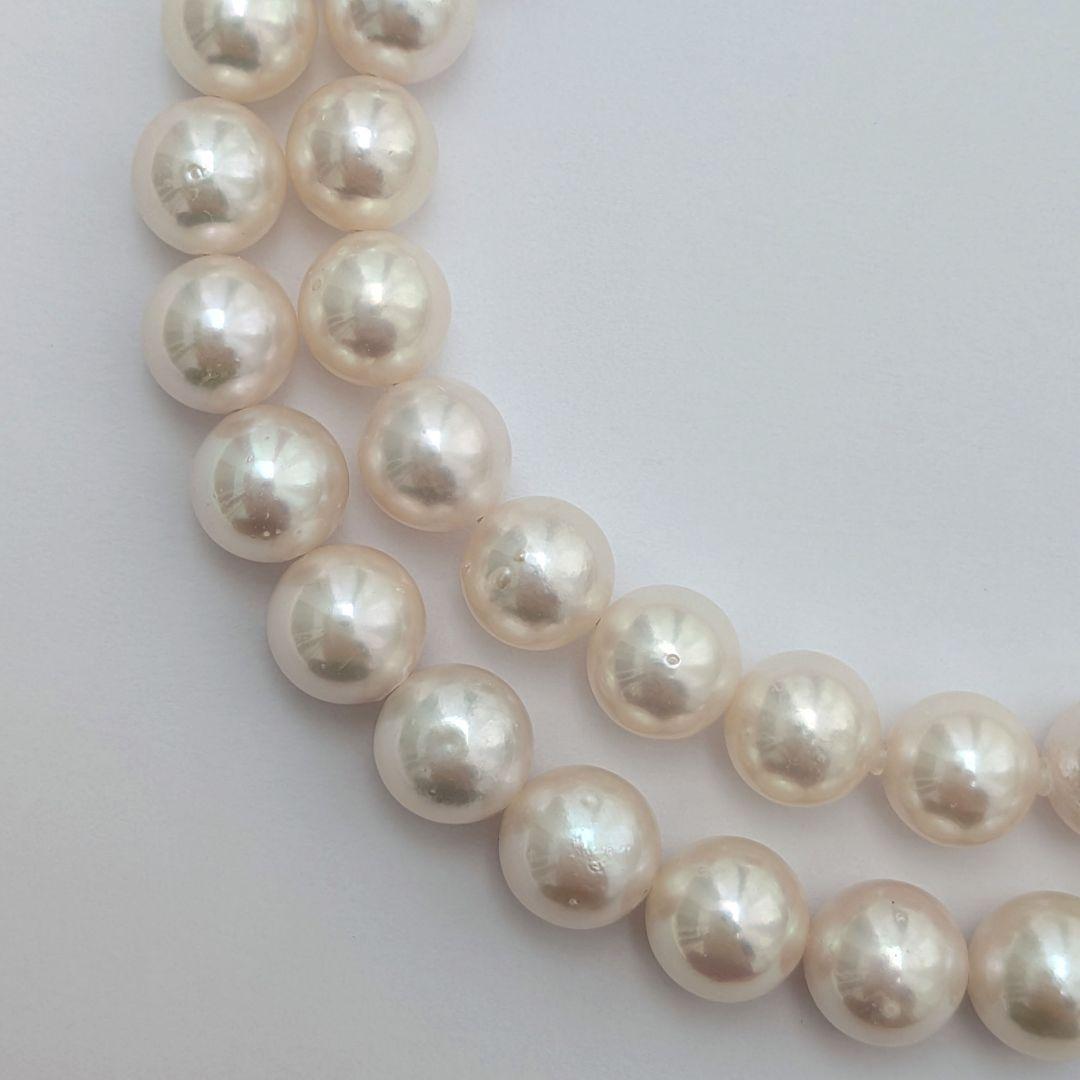 Akoya pearl necklace with 8.5-9mm round pearls and silver fittings, 43cm length