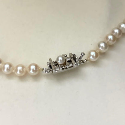 Akoya pearl necklace with 6.5-7.0mm round pearls in champagne gold color, 43cm length