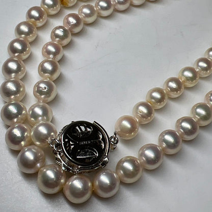 Akoya Pearl Aurora Color Necklace featuring 7.55mm pearls weighing 47g with included case
