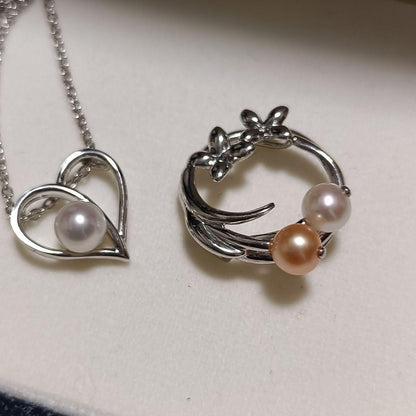 Takasaki pearl necklace pendant set featuring two items without accessories