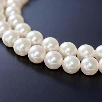 Highest grade Tasaki Akoya pearl necklace with 7.5mm round pearls and silver clasp