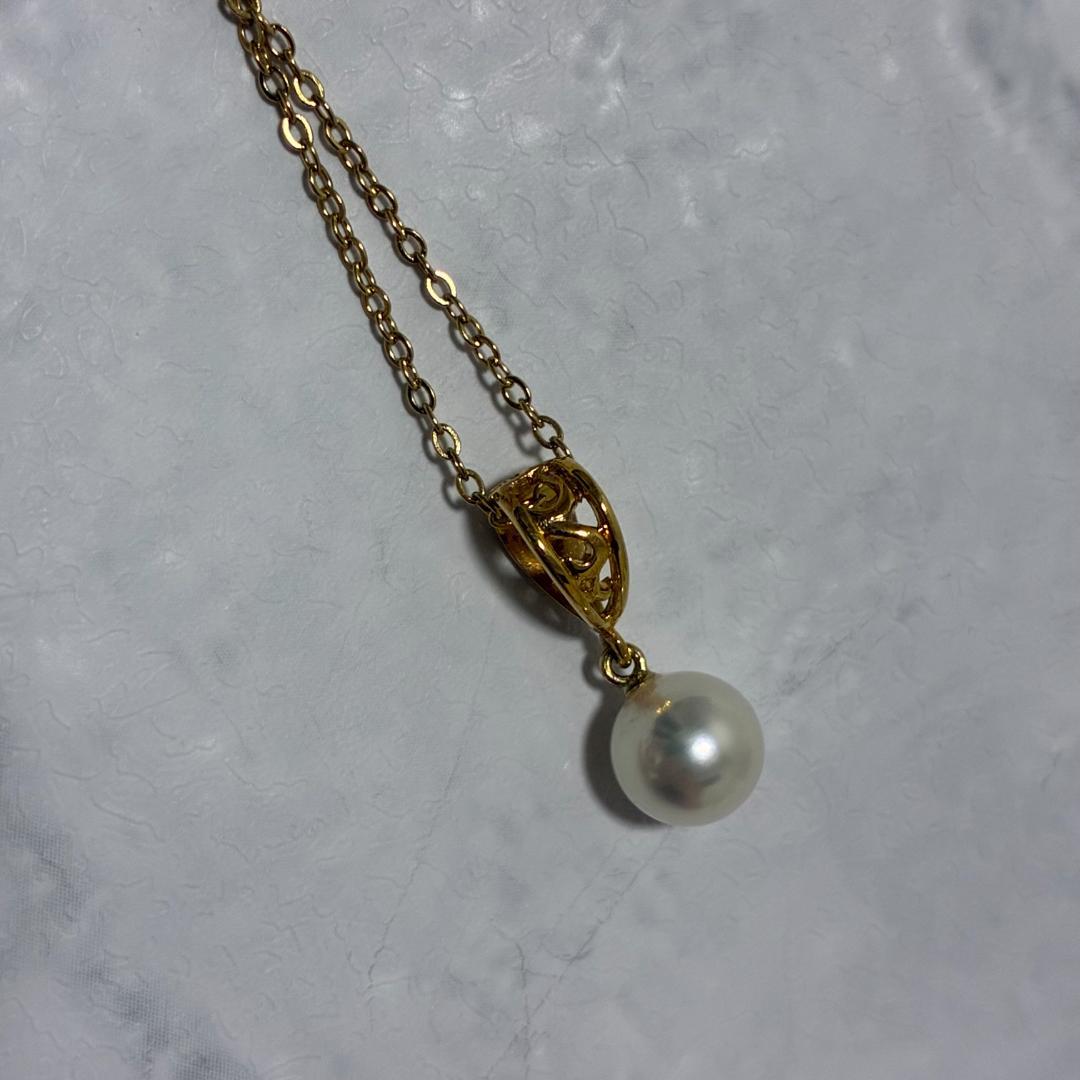 Mikimoto necklace featuring a single 7mm pearl gold pendant on adjustable 44cm K18 chain