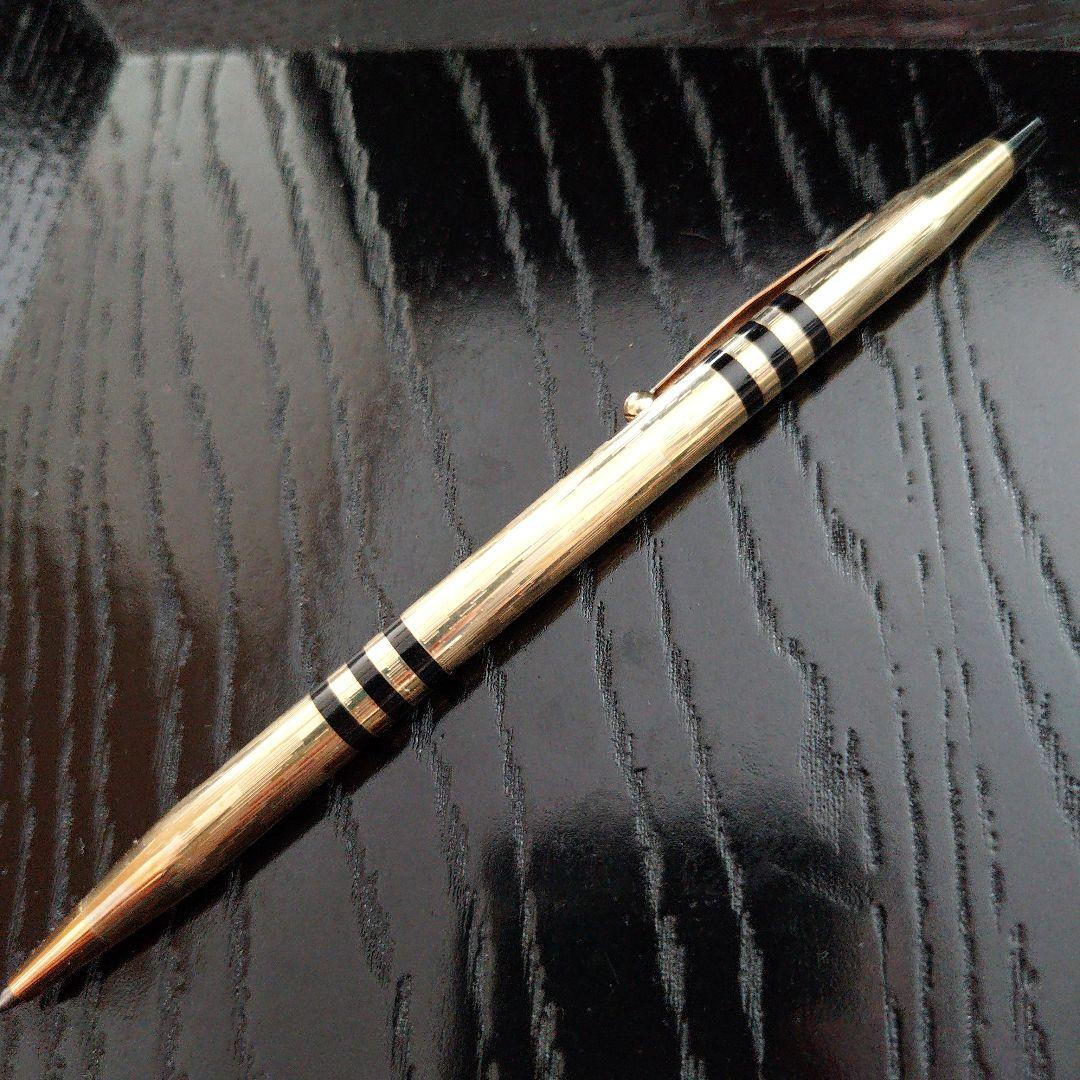 Kuro Cross 150th Anniversary ballpoint pen and pencil set with serial number imprint in very good condition