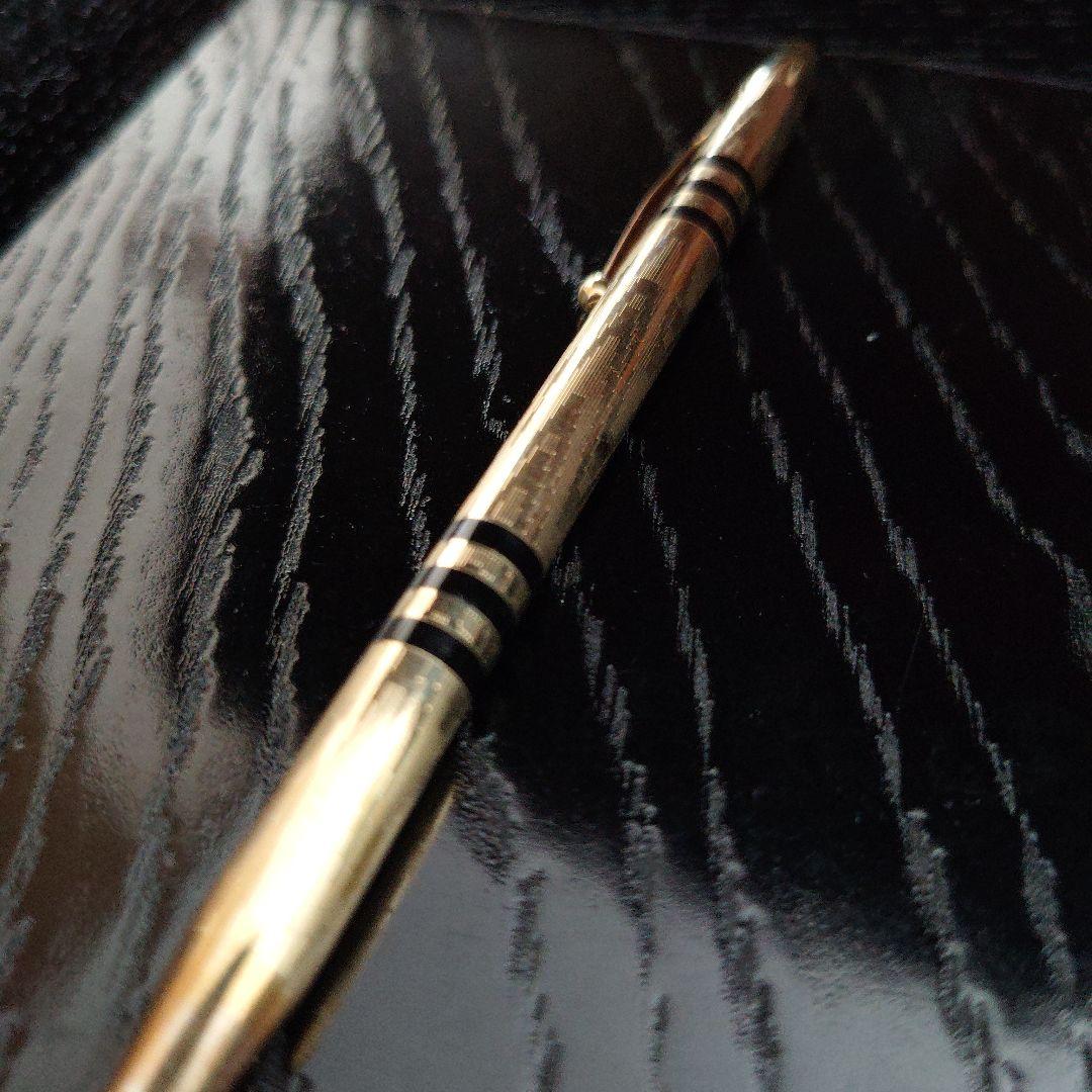 Kuro Cross 150th Anniversary ballpoint pen and pencil set with serial number imprint in very good condition