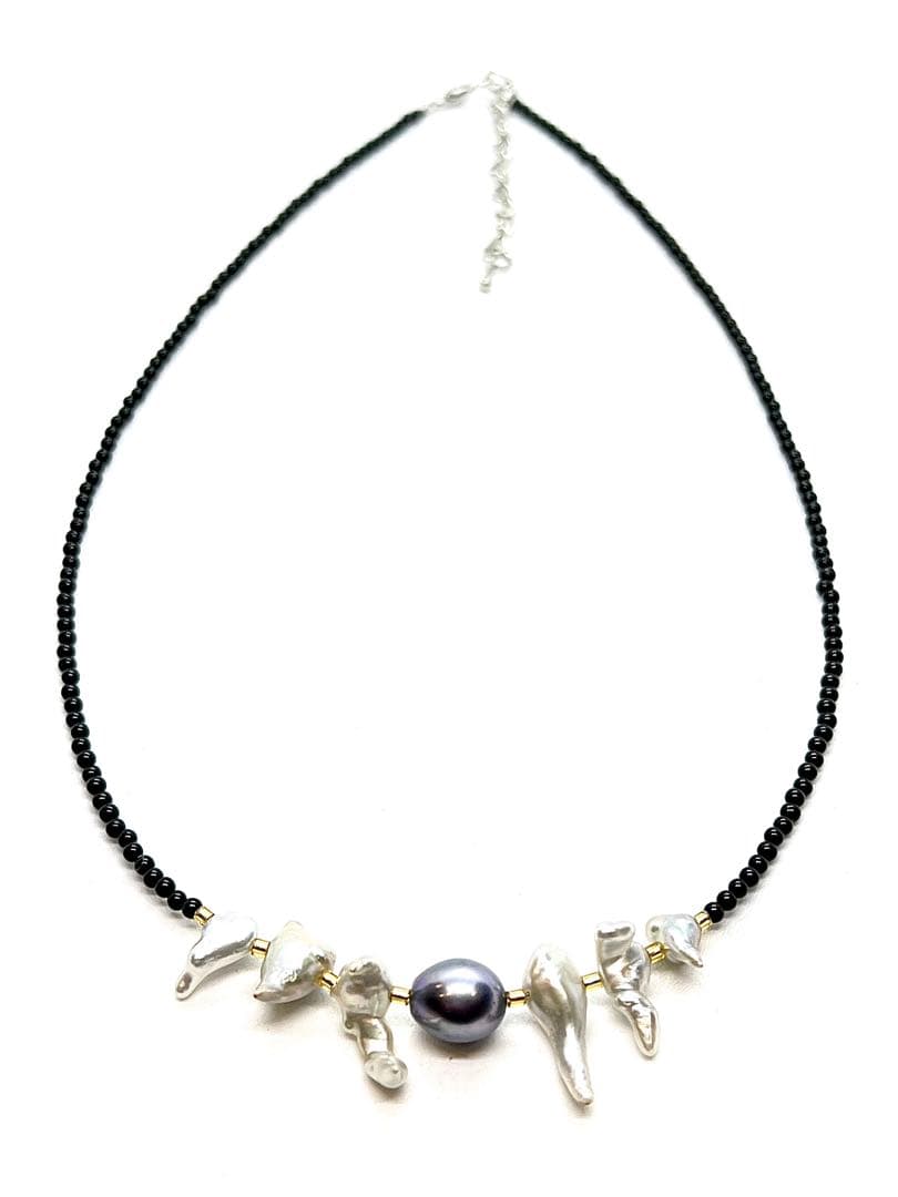 Akoya Pearl Large Round Keshi necklace featuring black pearls and Venezian glass with gold leaf