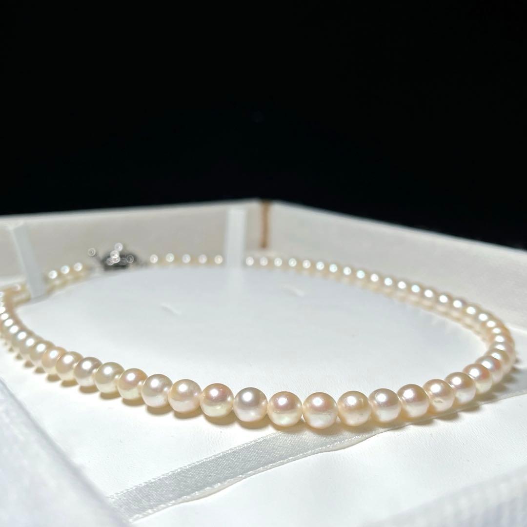 Akoya Pearl Necklace with round white pearls 6.0-6.4 mm on a 42 cm silver chain