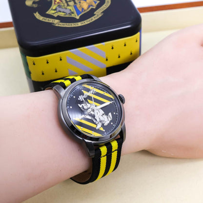 FOSSIL Harry Potter Hufflepuff Limited Collab 3194 Quartz Men's Watch — Japanese