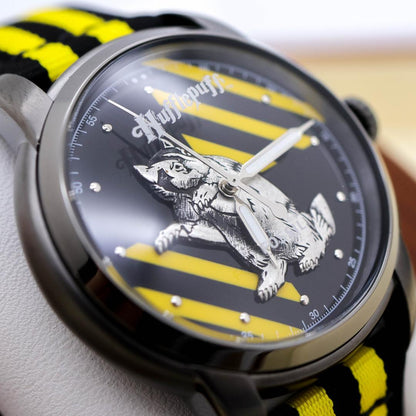 FOSSIL Harry Potter Hufflepuff Limited Collab 3194 Quartz Men's Watch — Japanese