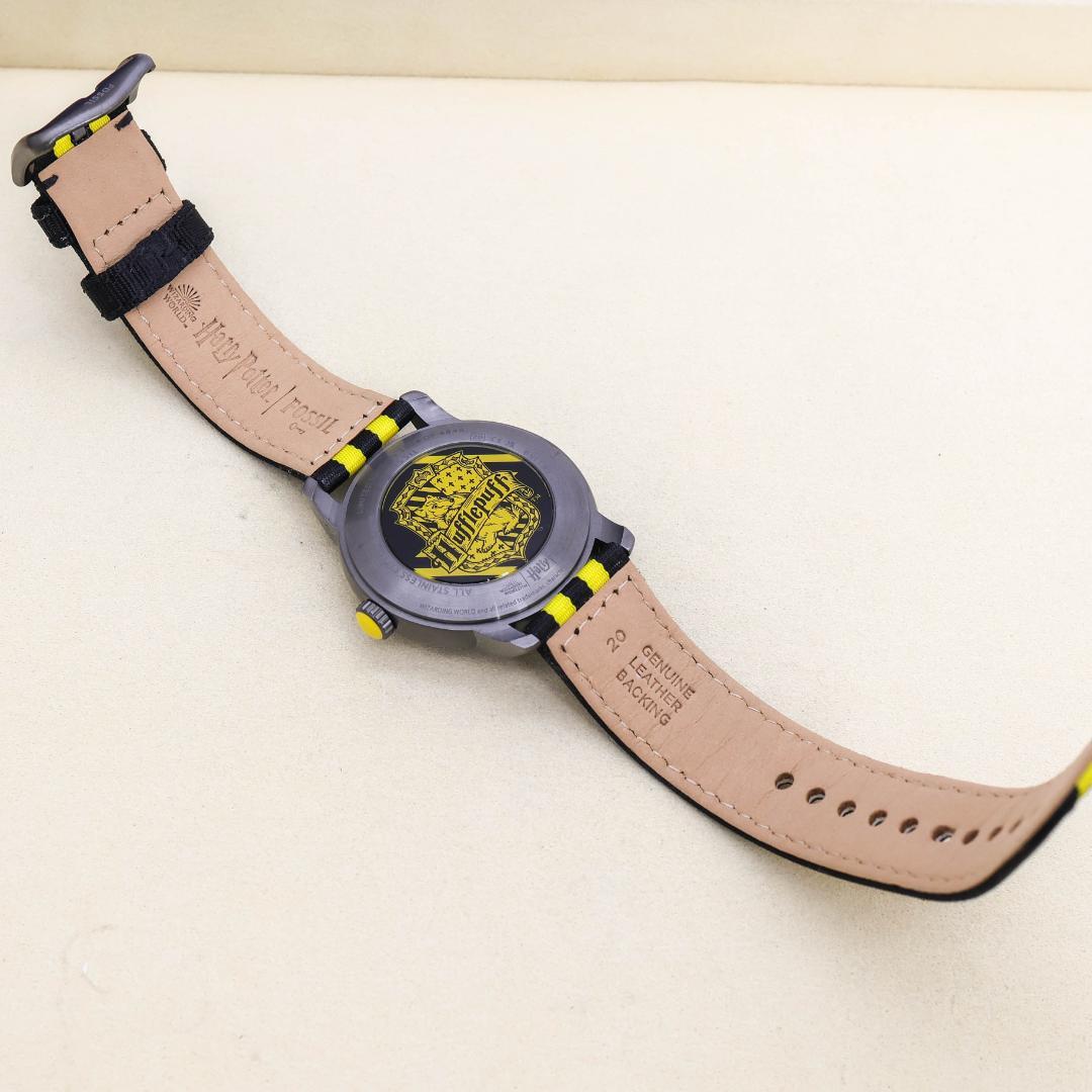 FOSSIL Harry Potter Hufflepuff Limited Collab 3194 Quartz Men's Watch — Japanese