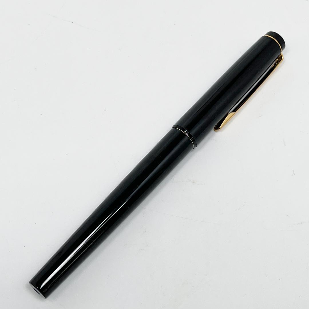 Pilot pen writing instrument set including fountain pen, ballpoint pen, and mechanical pencil with slight scratches