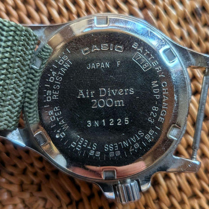 CASIO MDP-823 Quartz Men's Watch — Japanese