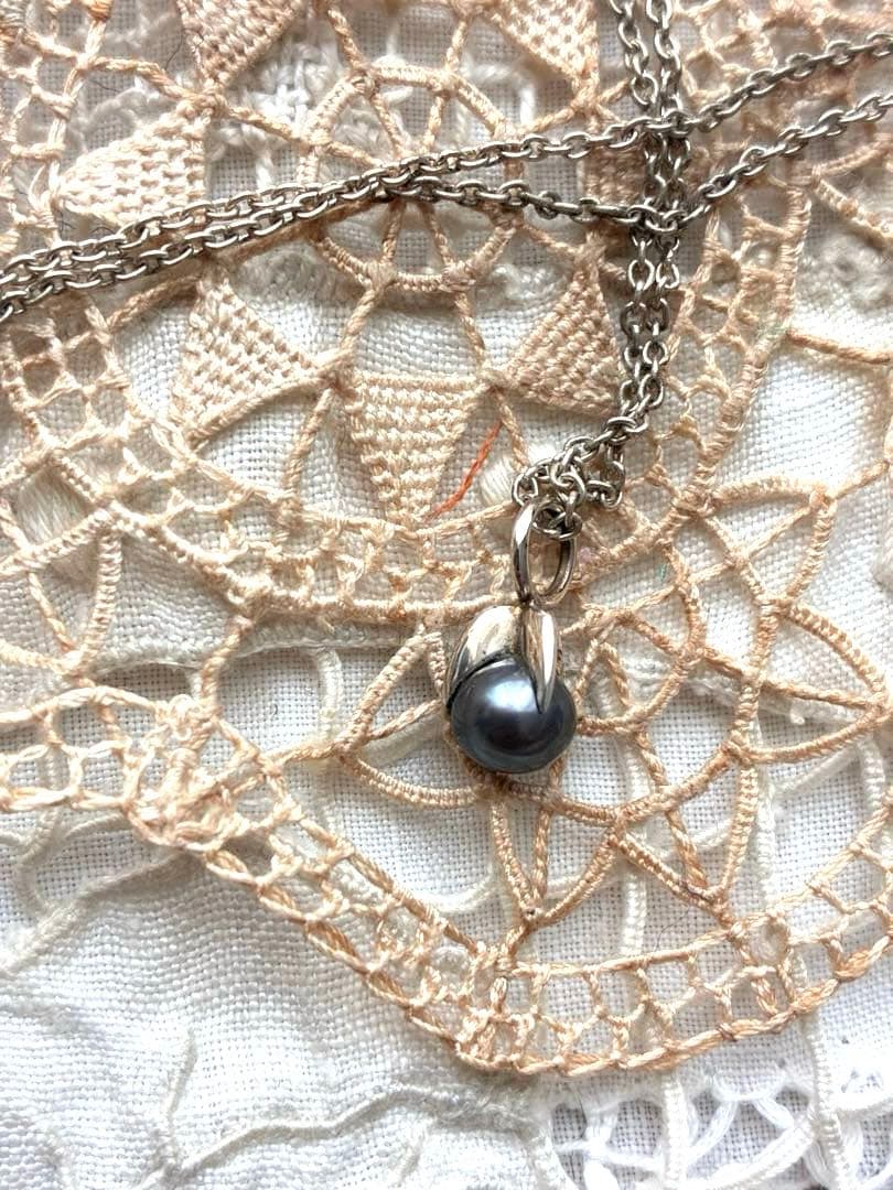 Agete Akoya black pearl necklace with 41.5 cm silver 925 chain and small charm