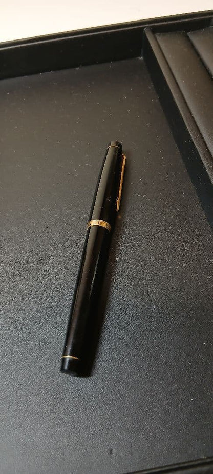 PILOT CUSTOM GRANDEE fountain pen with 14K 585 fine nib in good condition showing nib and barrel