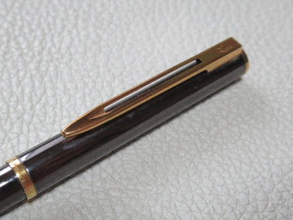 Waterman Executive Ballpoint Pen with sleek silver finish and 138.5 mm length displayed on white background